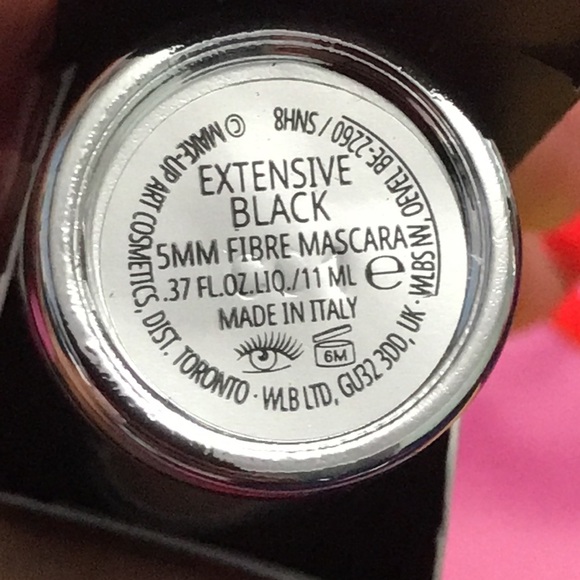 MAC Cosmetics Magic Extension 5 MM Fibre Mascara in Extensive Black NEW BNIB - Picture 8 of 8